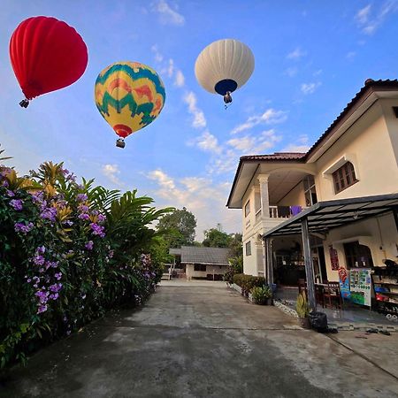 Saphaothong Guesthouse Vang Vieng Bagian luar foto