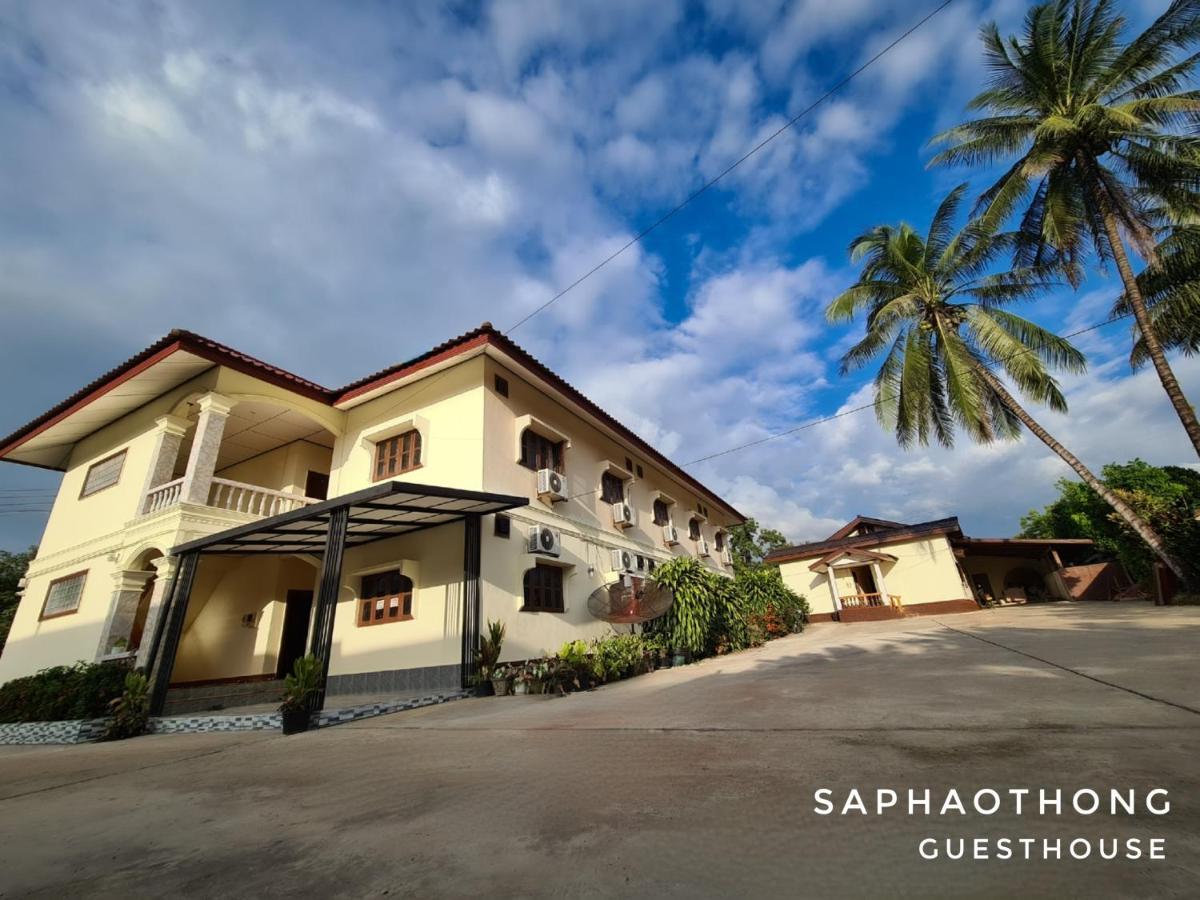 Saphaothong Guesthouse Vang Vieng Bagian luar foto
