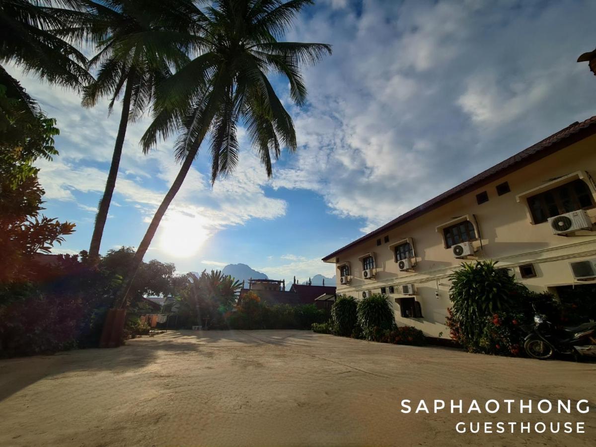 Saphaothong Guesthouse Vang Vieng Bagian luar foto