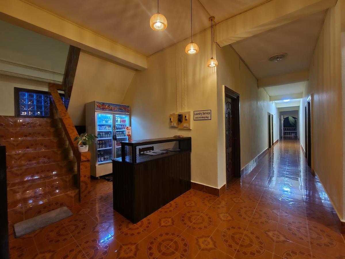 Saphaothong Guesthouse Vang Vieng Bagian luar foto